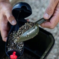 TRAKKER Bait Scoop Set -Outdoor Equipment Sale go 423857 g